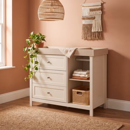 LPD Bebe Wanderer Wide Changing Unit with Drawers Cashmere Cream and Oak lifestyle